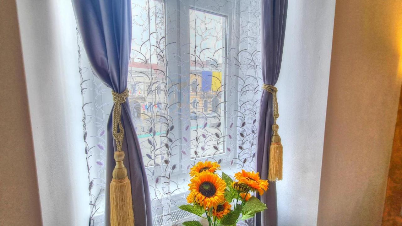 Royal Mansion In Unirii Square Apartman Kolozsvár Kültér fotó
