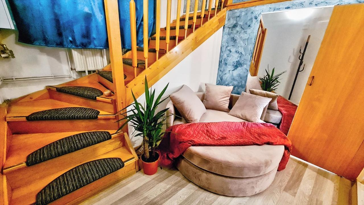 Royal Mansion In Unirii Square Apartman Kolozsvár Kültér fotó