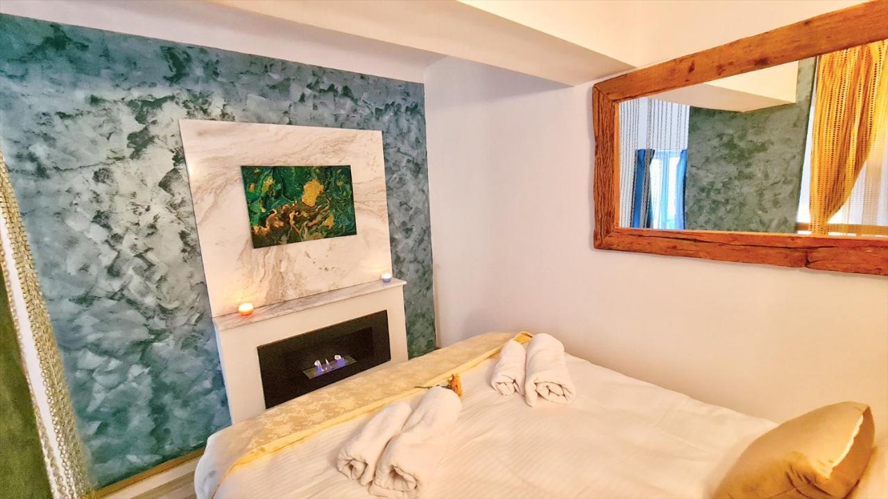 Royal Mansion In Unirii Square Apartman Kolozsvár Kültér fotó