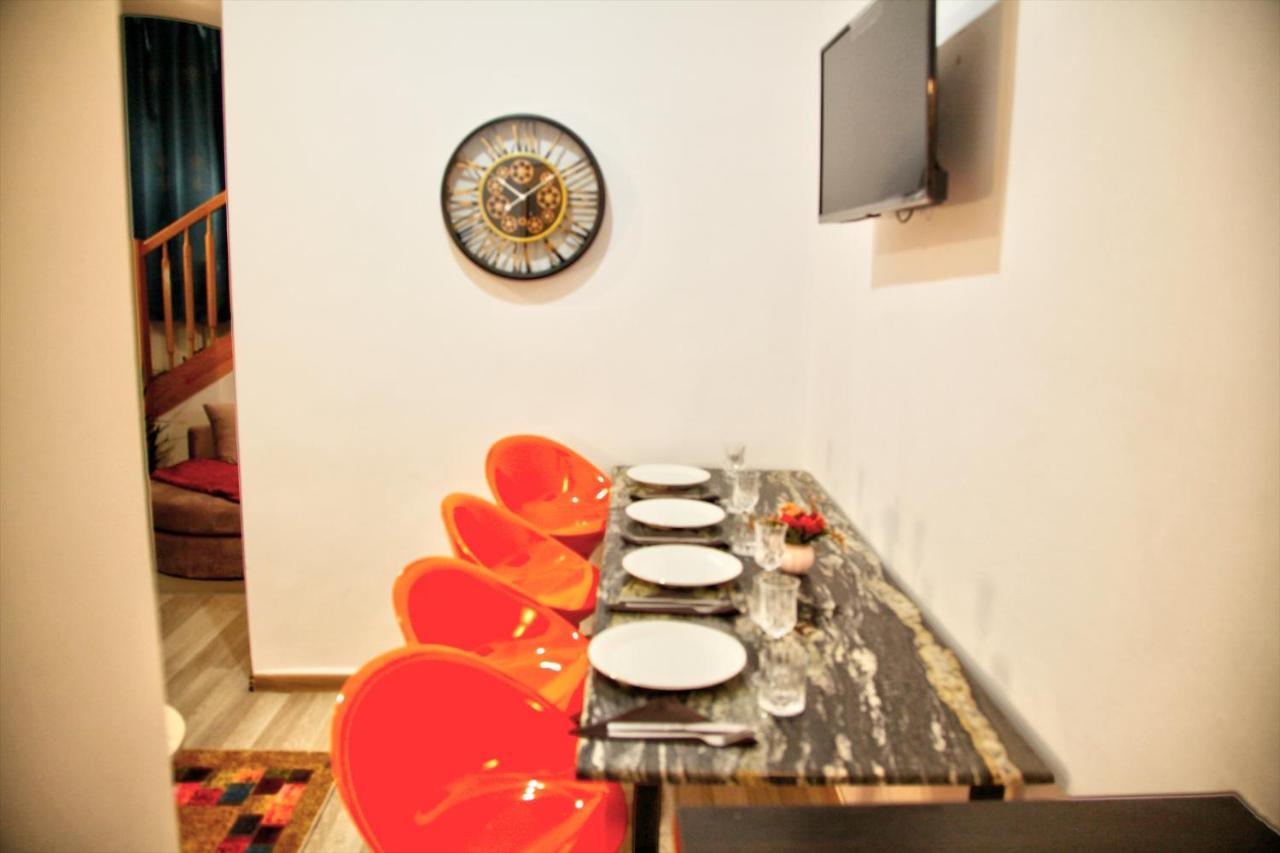 Royal Mansion In Unirii Square Apartman Kolozsvár Kültér fotó