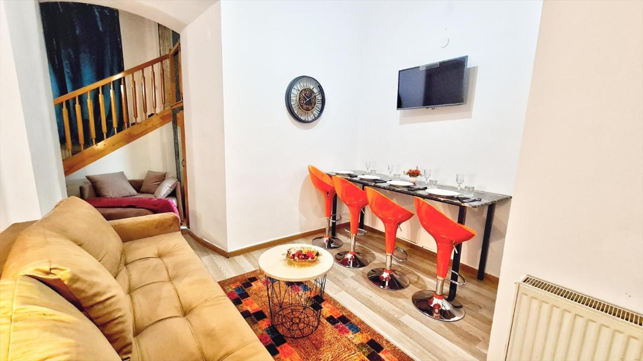 Royal Mansion In Unirii Square Apartman Kolozsvár Kültér fotó